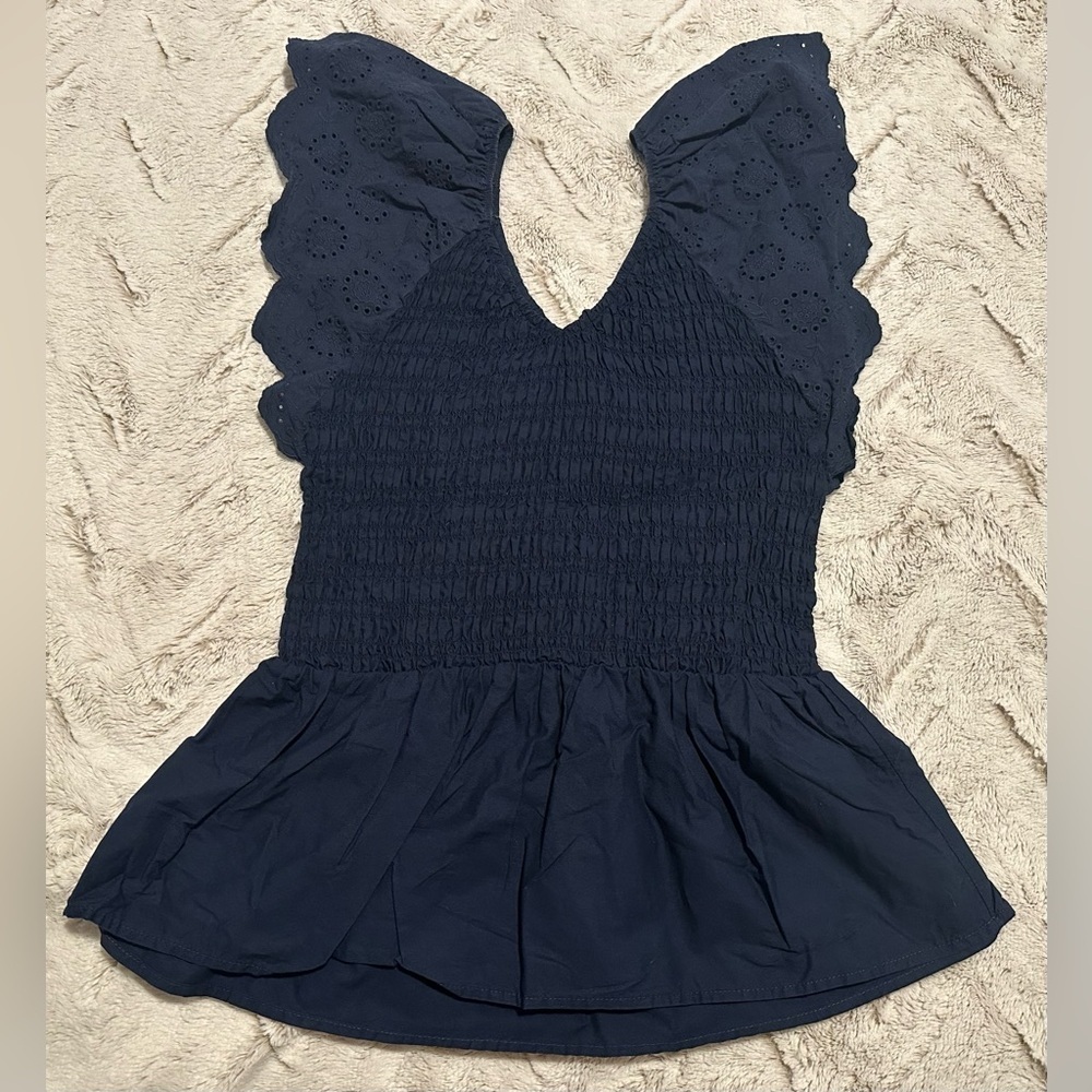 Time and Tru Women's Smocked Bodice V-Neck Eyelet Ruffle Top - Picture 9 of 9